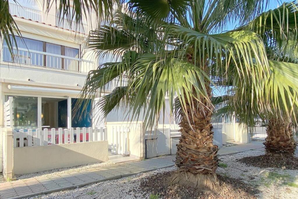 Village Naturiste En Rdj ,piscine ,parking